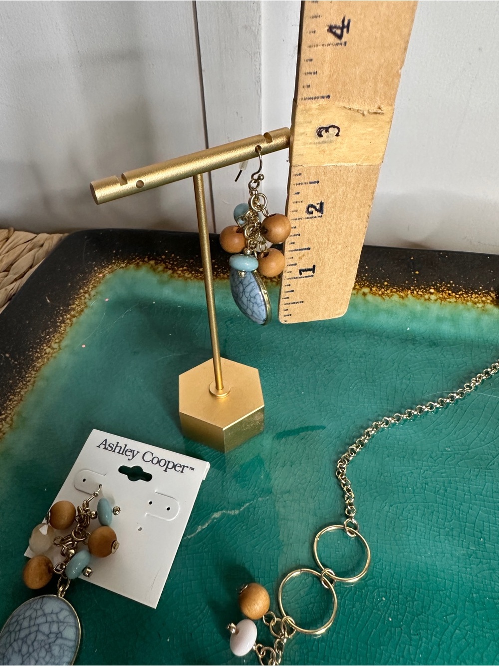 Ashley Cooper Gold-Tone Necklace‎ and Earrings Bundle - Picture 5 of 10